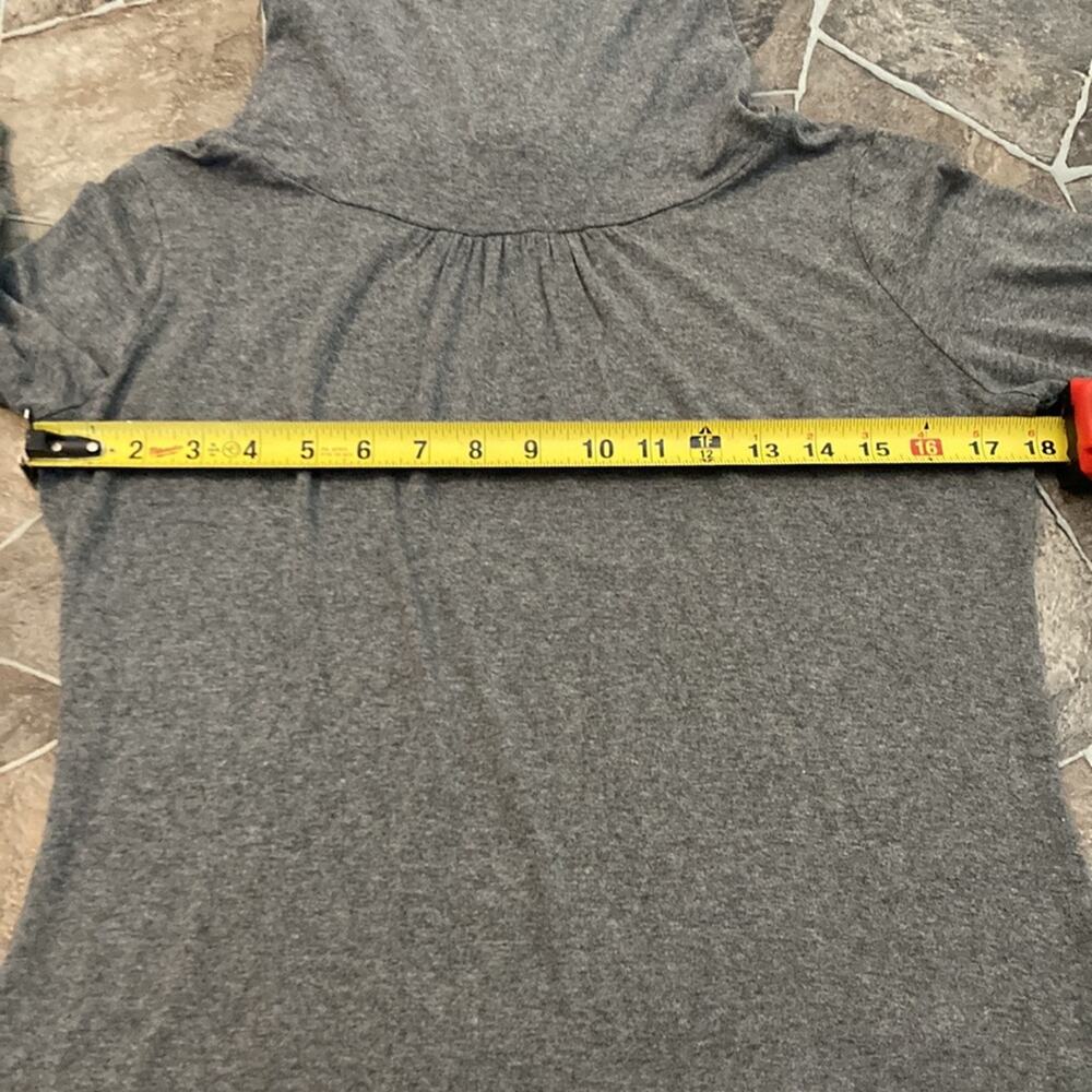 Fever Lightweight Gray Knit Turtleneck Top Sz M - Picture 11 of 11
